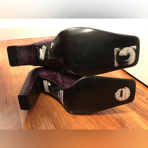 Purple Charles David Heeled Boots Size 5 - Picture 5 of 5